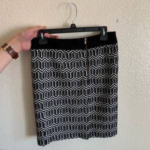 Black and white jacquard skirt